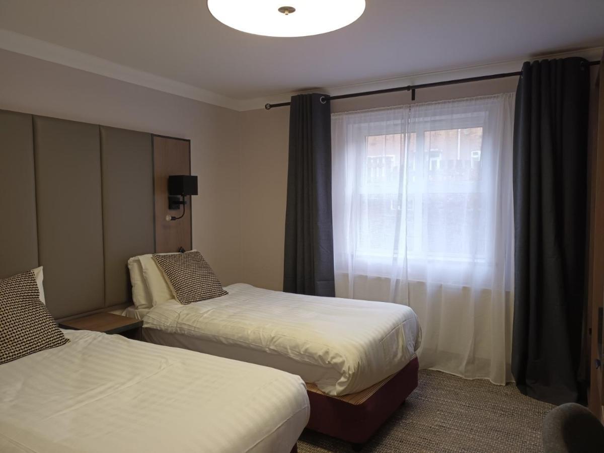 Corn Mill Lodge Hotel Leeds  Eksteriør billede