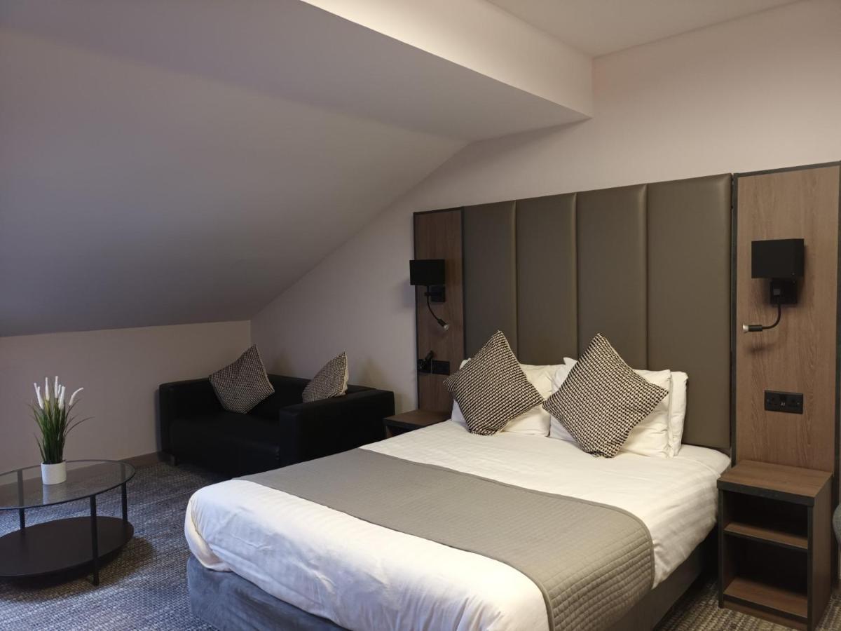 Corn Mill Lodge Hotel Leeds  Eksteriør billede