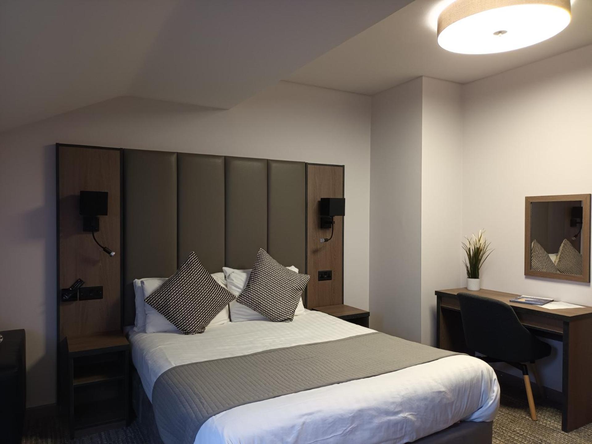 Corn Mill Lodge Hotel Leeds  Eksteriør billede