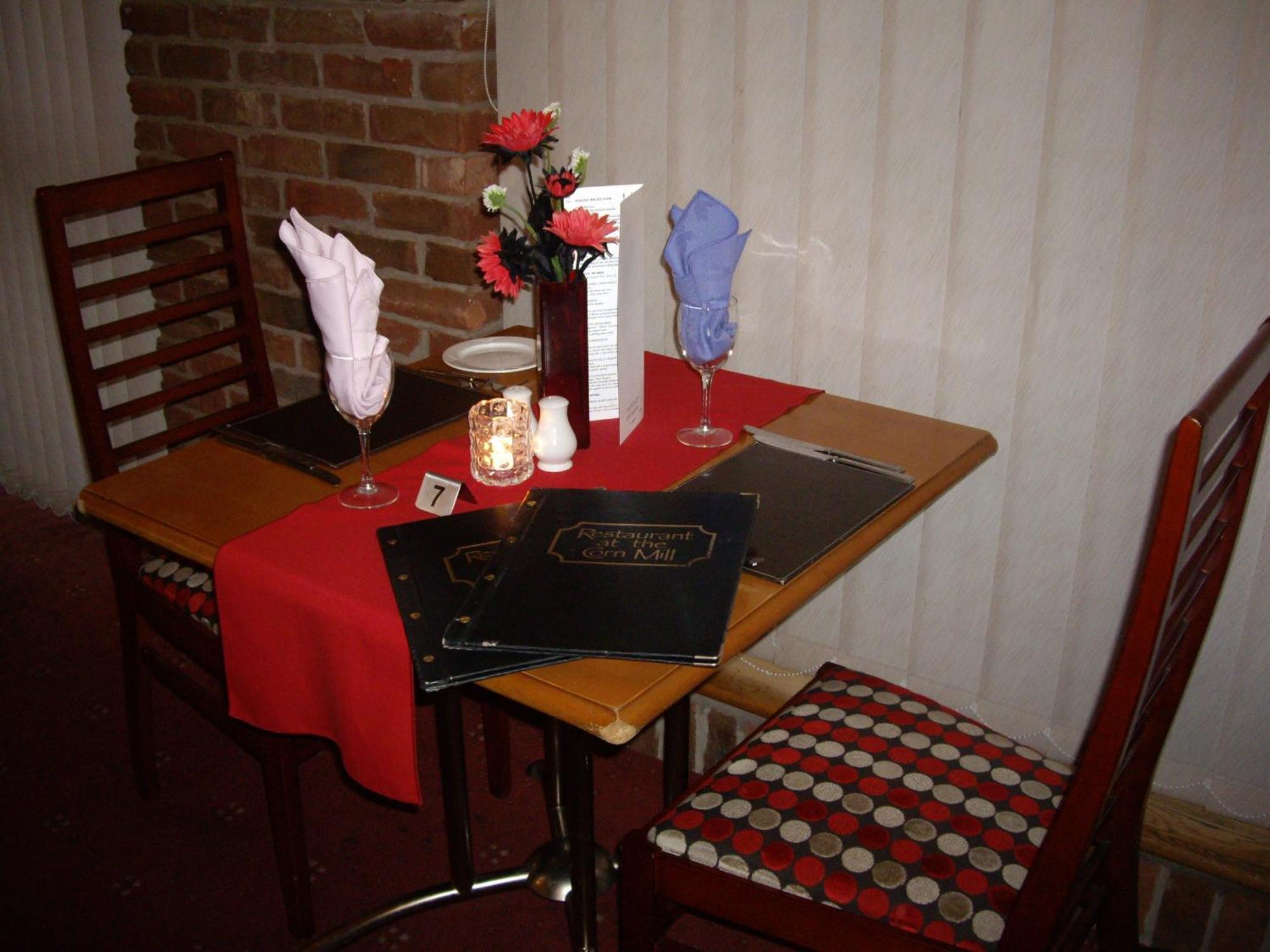 Corn Mill Lodge Hotel Leeds  Eksteriør billede