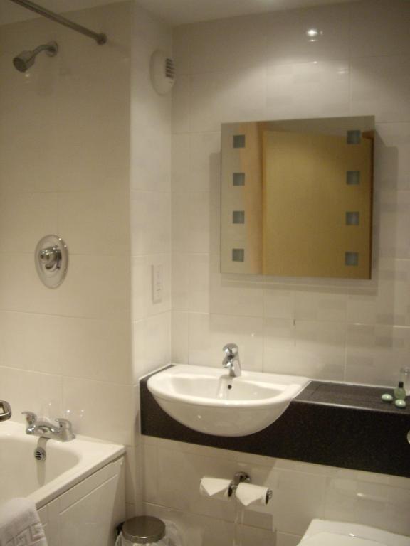 Corn Mill Lodge Hotel Leeds  Værelse billede